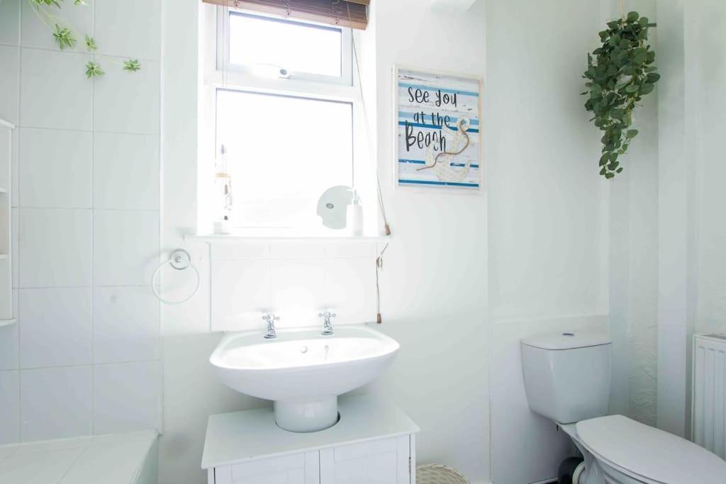 Beautiful 2 Bedroom House Close To The Seaside Κλίθορπς Εξωτερικό φωτογραφία